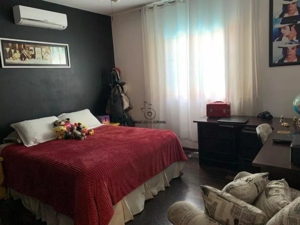Casa, 3 quartos, 267 m² - Foto 1
