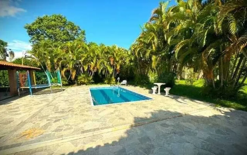 Chácara, 4 quartos, 3500 m² - Foto 1