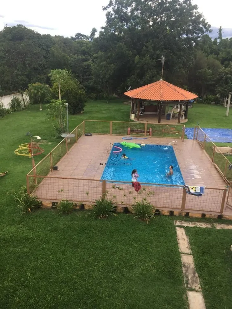 Chácara, 4 quartos, 5000 m² - Foto 1