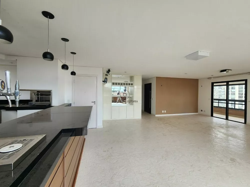 Cobertura, 3 quartos, 244 m² - Foto 1