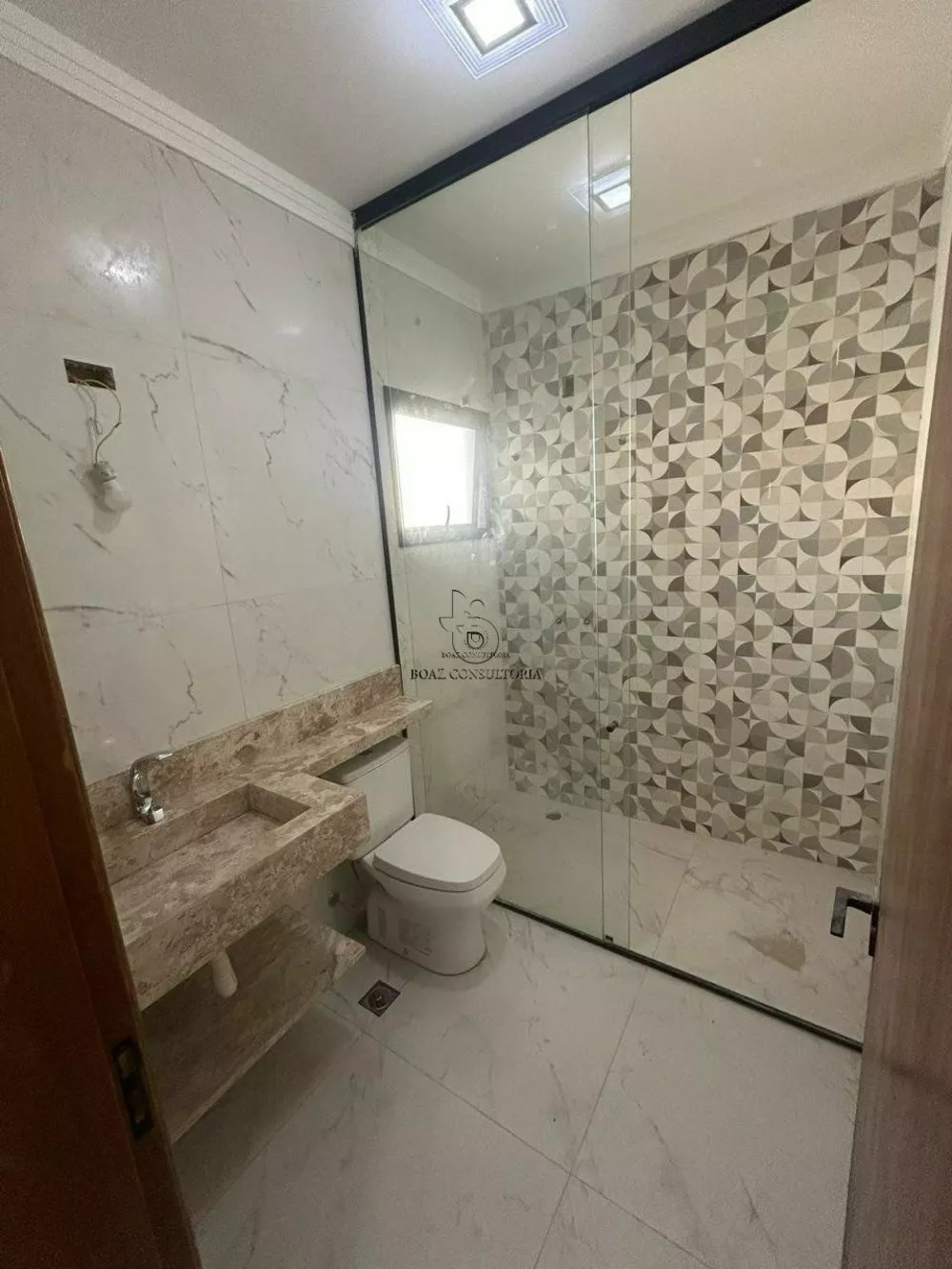 Casa, 3 quartos, 219 m² - Foto 1