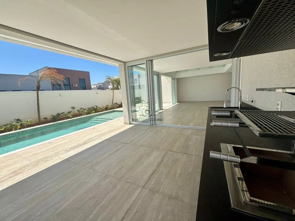 Casa, 4 quartos, 358 m² - Foto 1