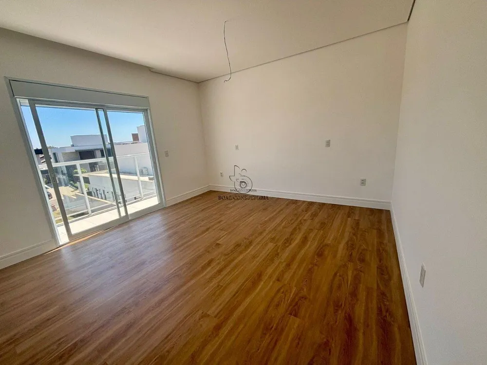 Casa, 3 quartos, 272 m² - Foto 3