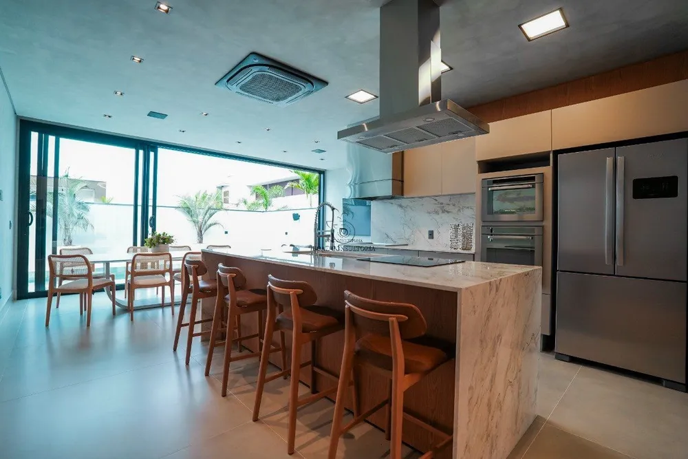 Casa, 4 quartos, 265 m² - Foto 12