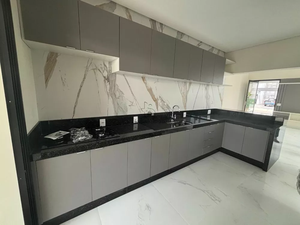 Casa, 3 quartos, 170 m² - Foto 1