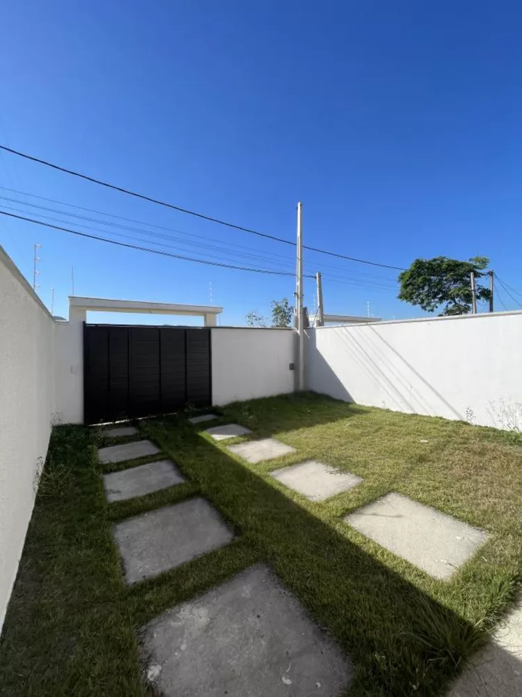 Casa à venda com 2 quartos, 220m² - Foto 2