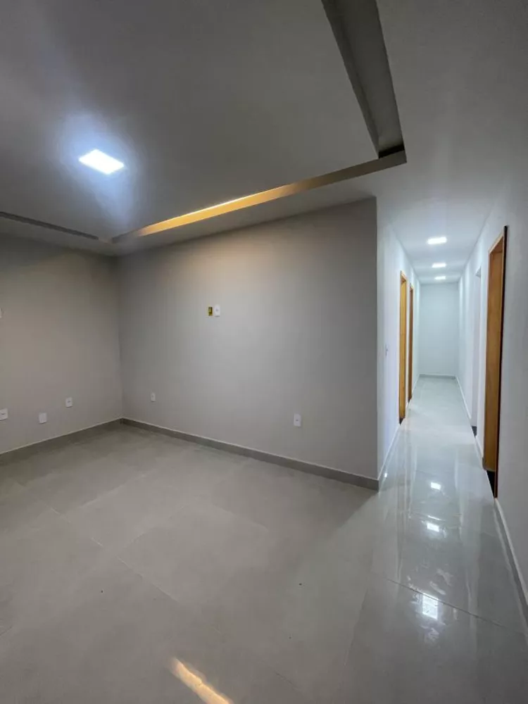 Casa à venda com 2 quartos, 600m² - Foto 7