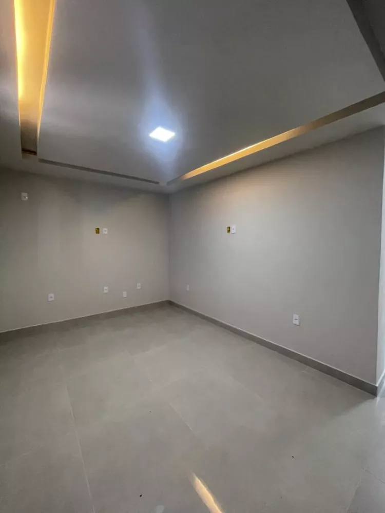 Casa à venda com 2 quartos, 600m² - Foto 5