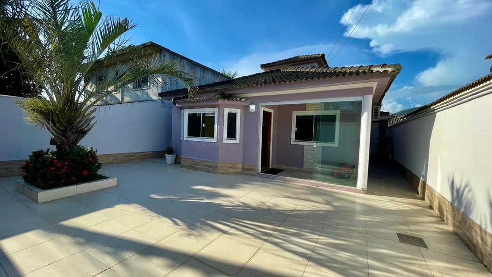 Casa à venda com 3 quartos, 300m² - Foto 1