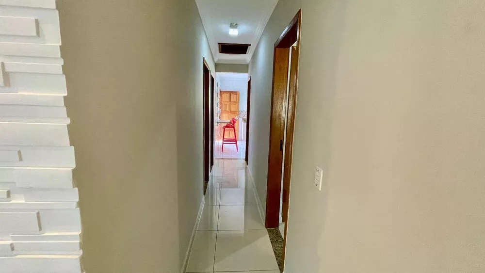 Casa à venda com 3 quartos, 300m² - Foto 8