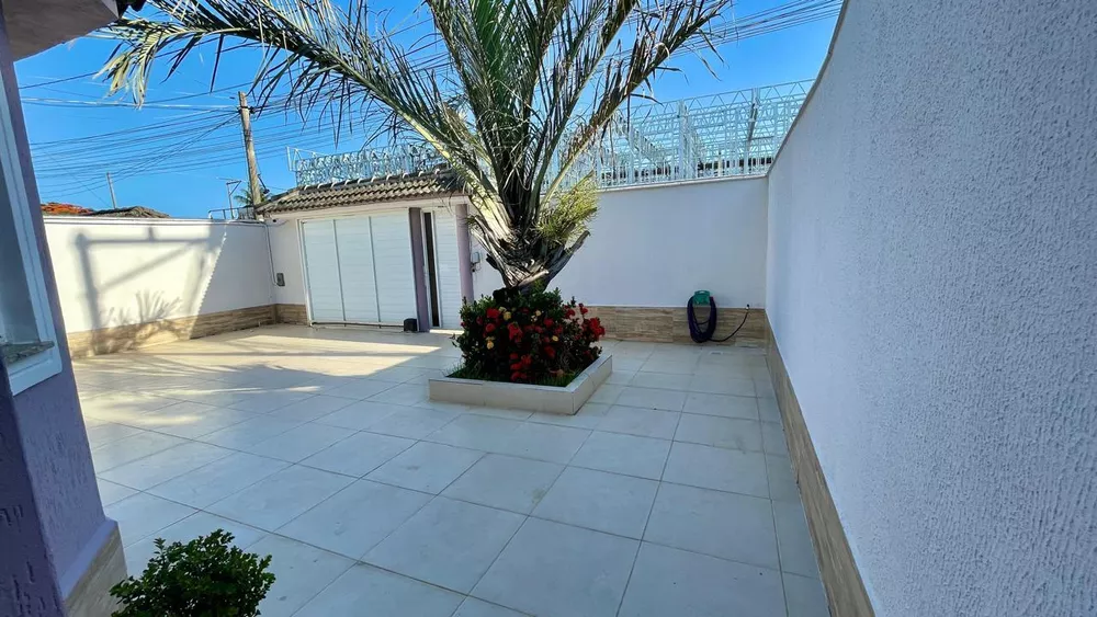 Casa à venda com 3 quartos, 300m² - Foto 3