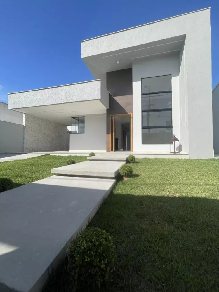 Casa à venda com 3 quartos, 480m² - Foto 1