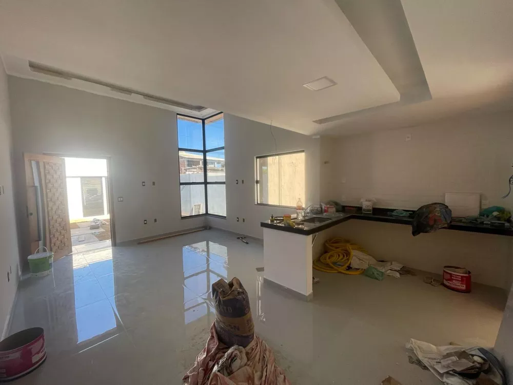 Casa à venda com 3 quartos, 240m² - Foto 7