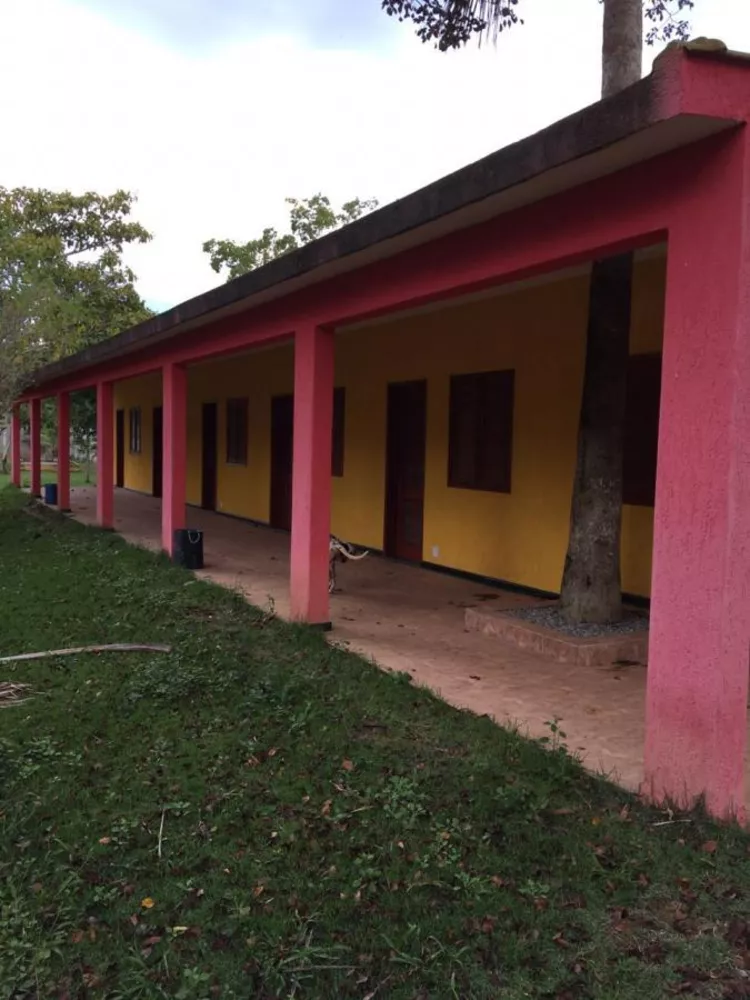 Fazenda à venda com 8 quartos, 400m² - Foto 3