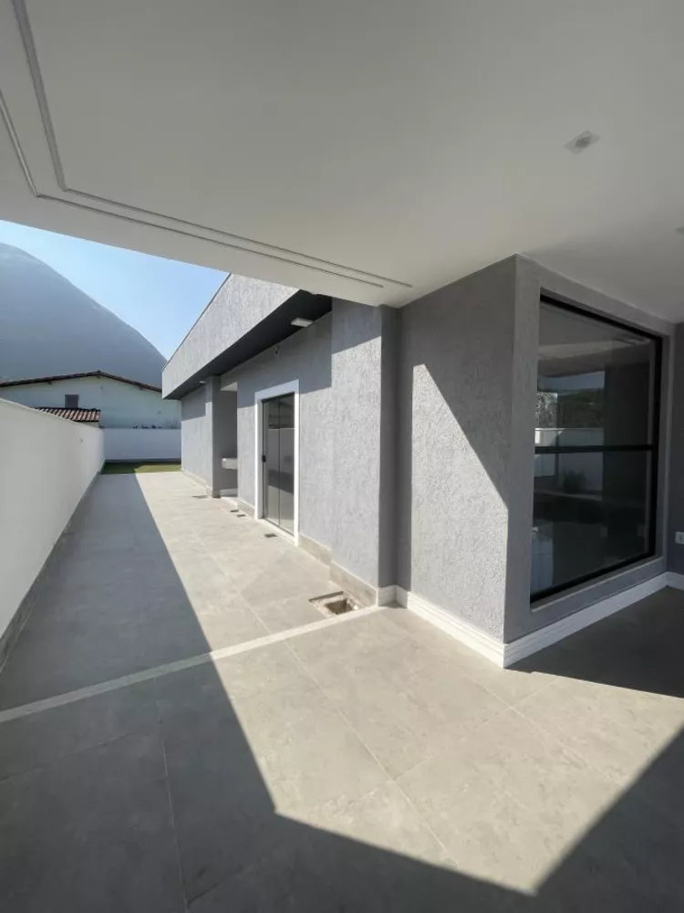 Casa à venda com 3 quartos, 438m² - Foto 3