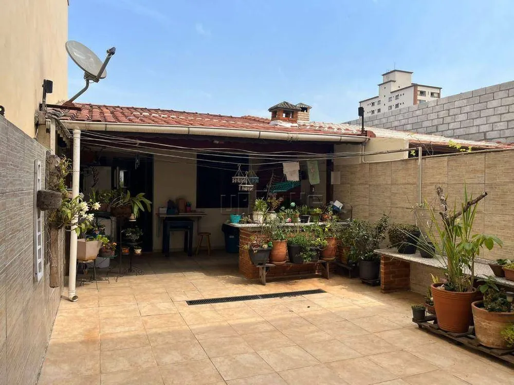 Sobrado, 3 quartos, 200 m² - Foto 1