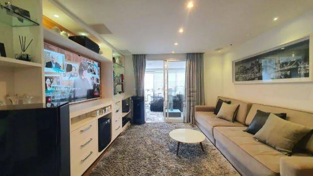 Apartamento, 3 quartos, 175 m² - Foto 1