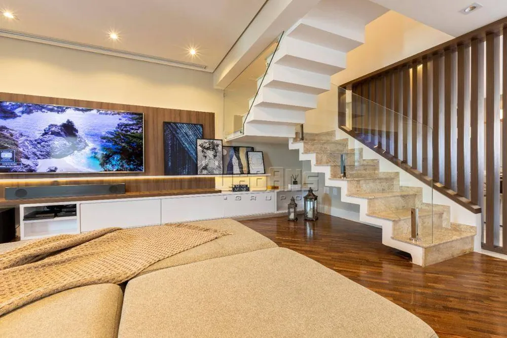 Cobertura, 3 quartos, 240 m² - Foto 1