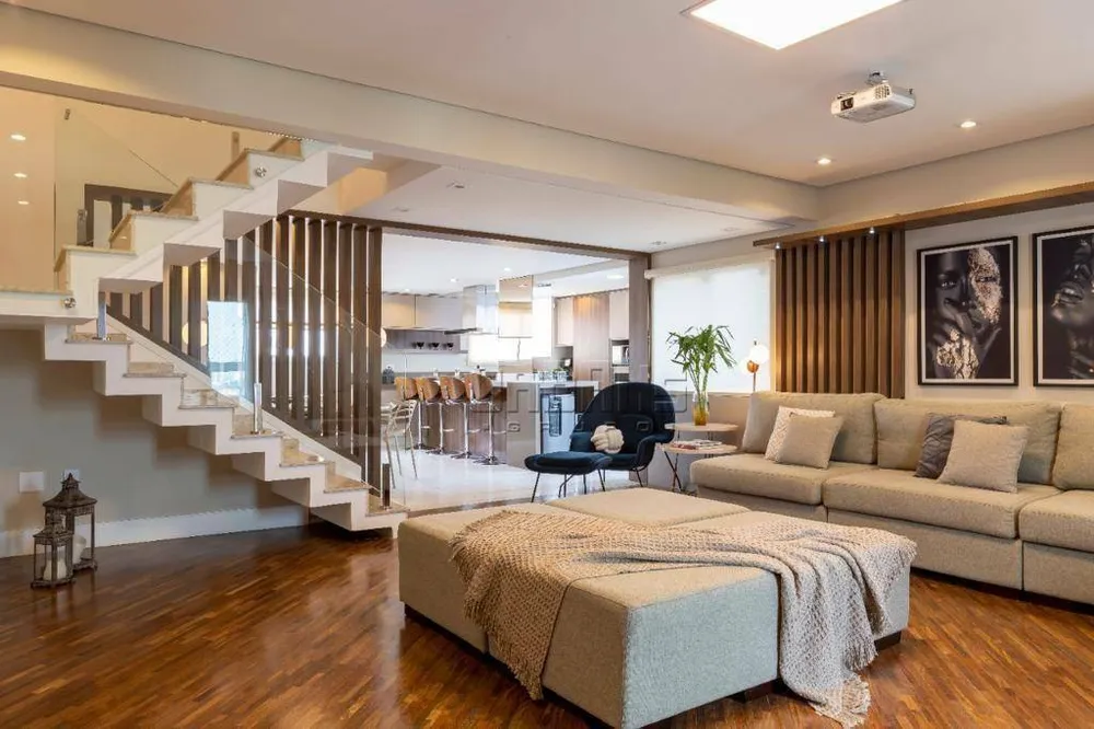Cobertura, 3 quartos, 240 m² - Foto 2