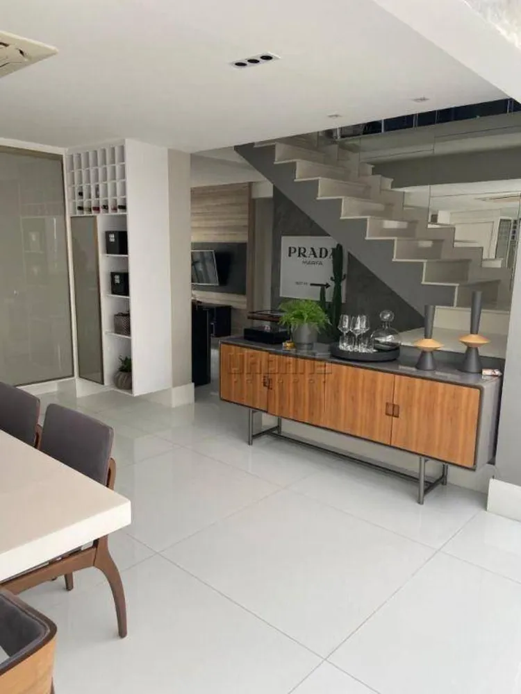 Apartamento, 3 quartos, 199 m² - Foto 2