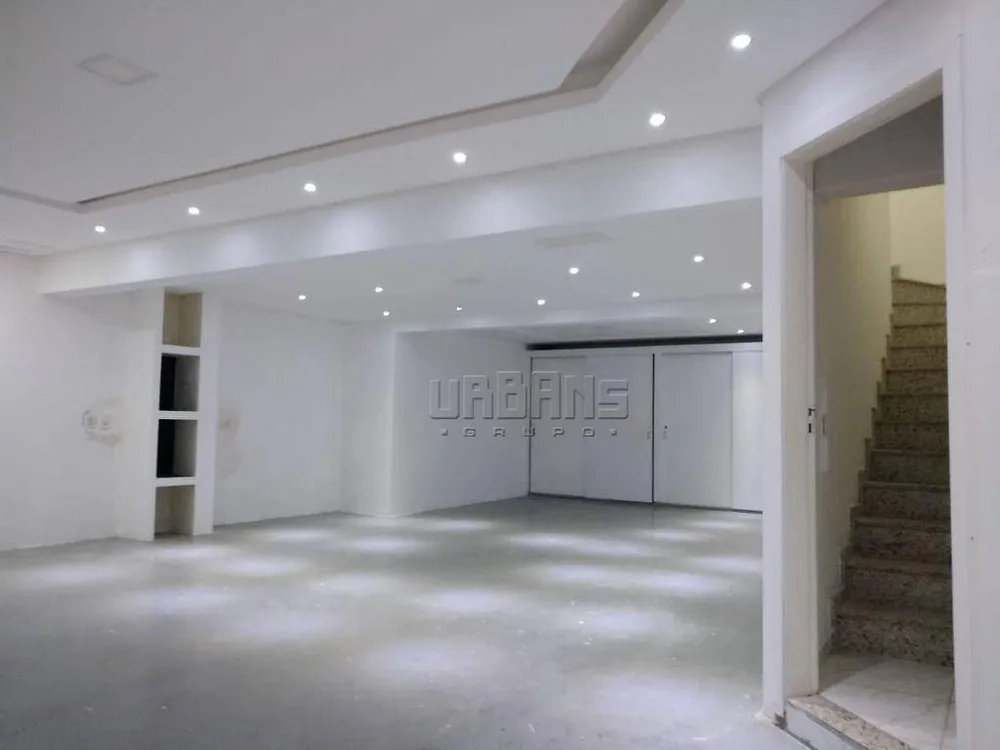 Casa, 3 quartos, 270 m² - Foto 1