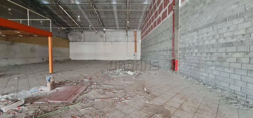 Loja-Salão, 1500 m² - Foto 2