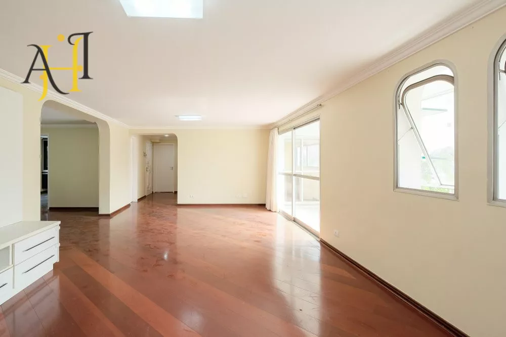 Apartamento, 3 quartos, 215 m² - Foto 2
