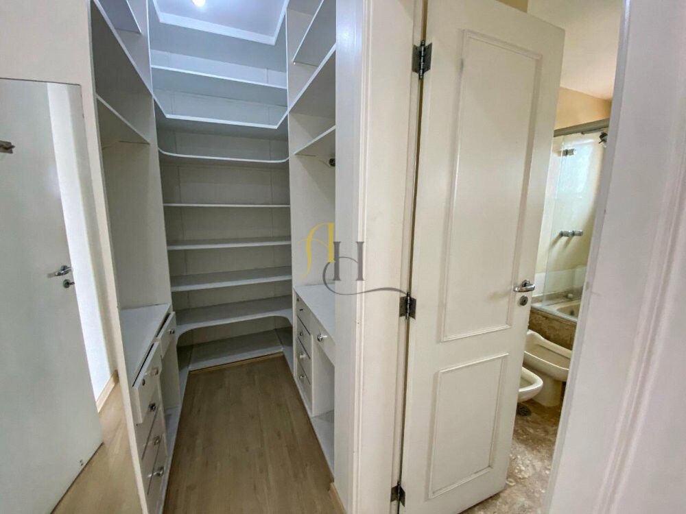 Apartamento, 4 quartos, 250 m² - Foto 1