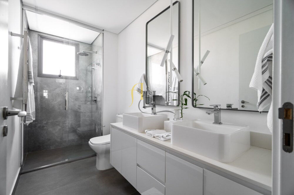Apartamento, 3 quartos, 158 m² - Foto 1