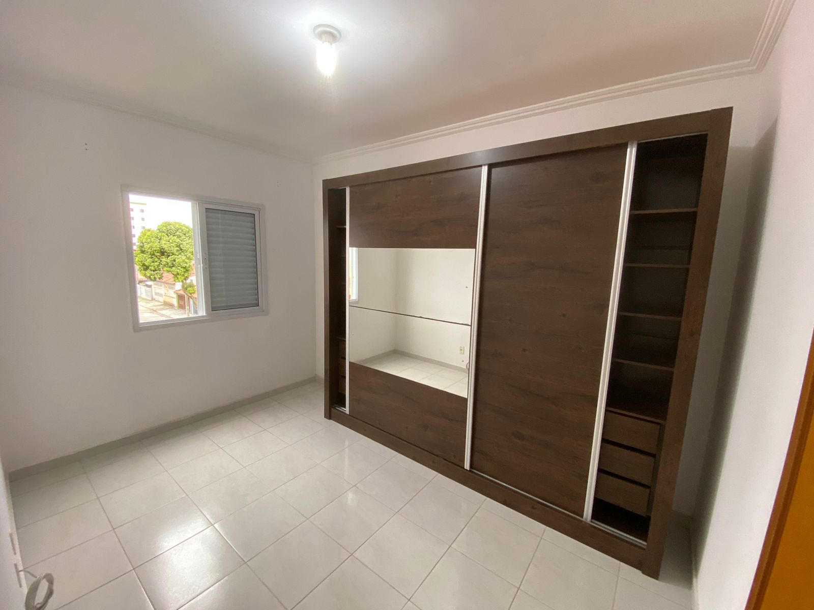 Apartamento à venda com 2 quartos, 66m² - Foto 11