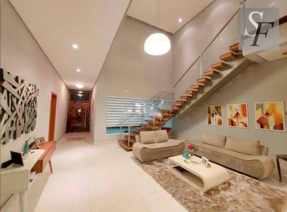 Sobrado, 3 quartos, 290 m² - Foto 1