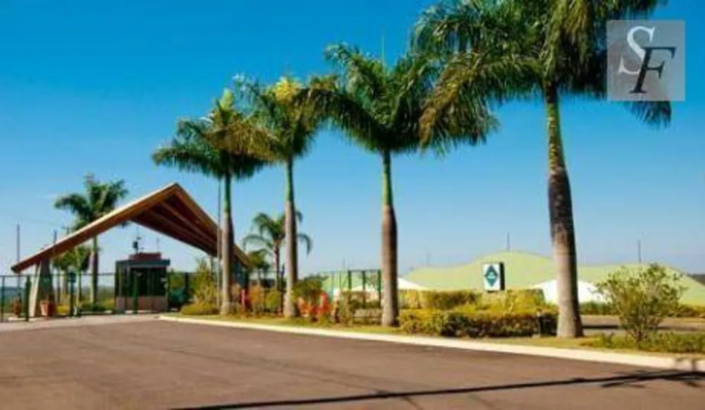 Loteamento e Condomínio, 1000 m² - Foto 1