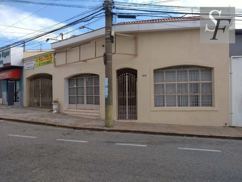 Casa, 3 quartos, 207 m² - Foto 1