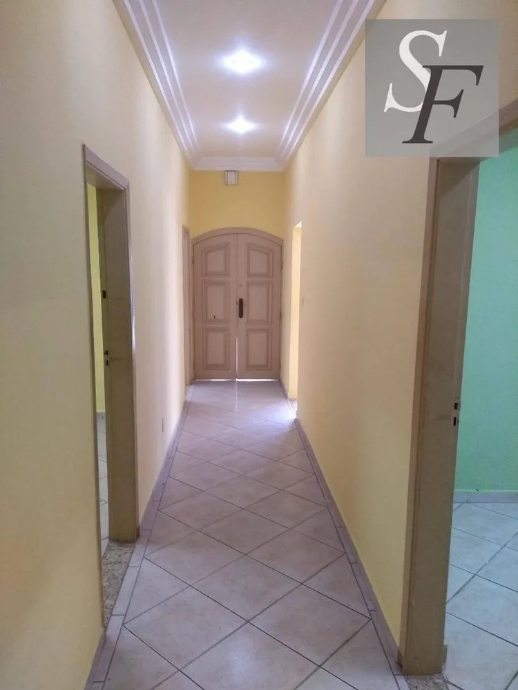 Casa, 3 quartos, 207 m² - Foto 2