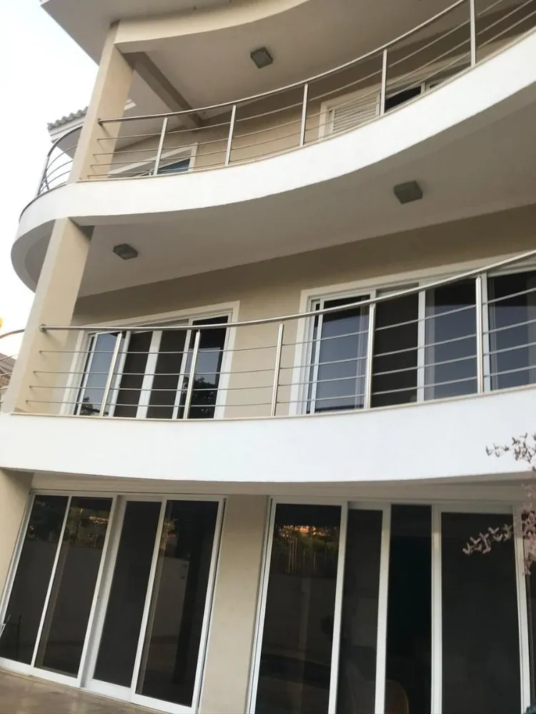 Sobrado, 3 quartos, 487 m² - Foto 1