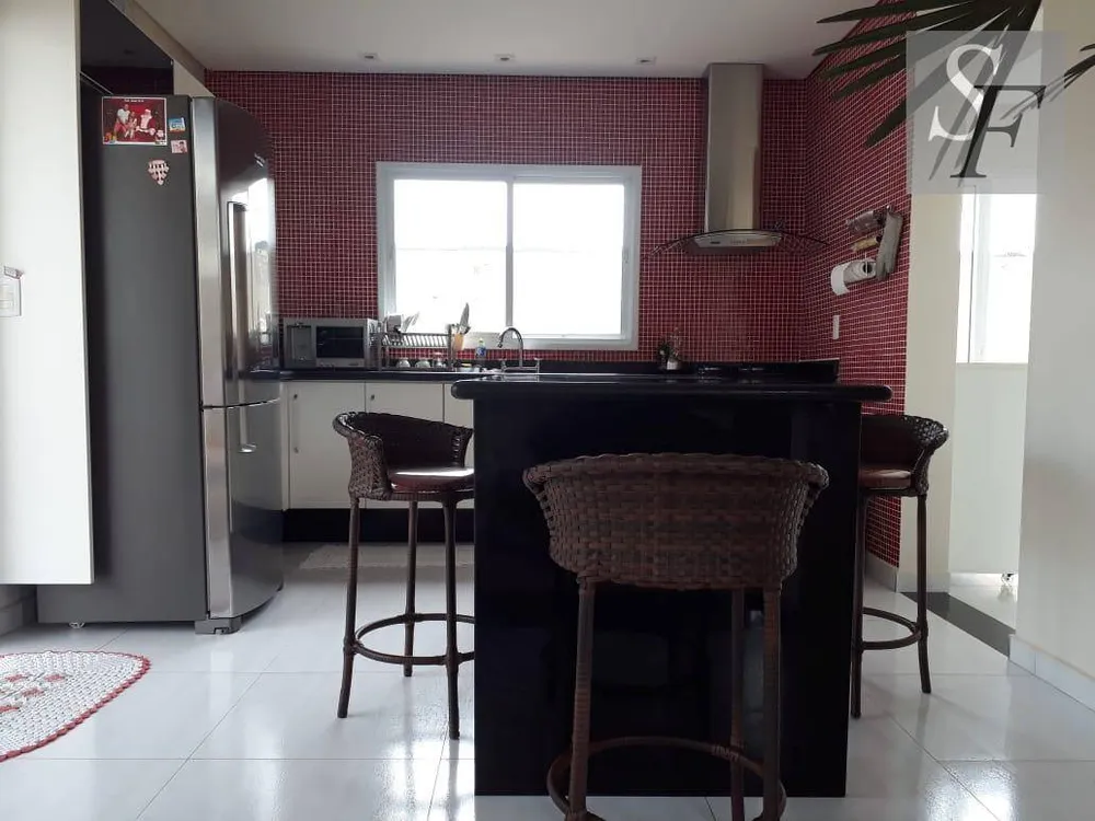 Sobrado, 3 quartos, 318 m² - Foto 2