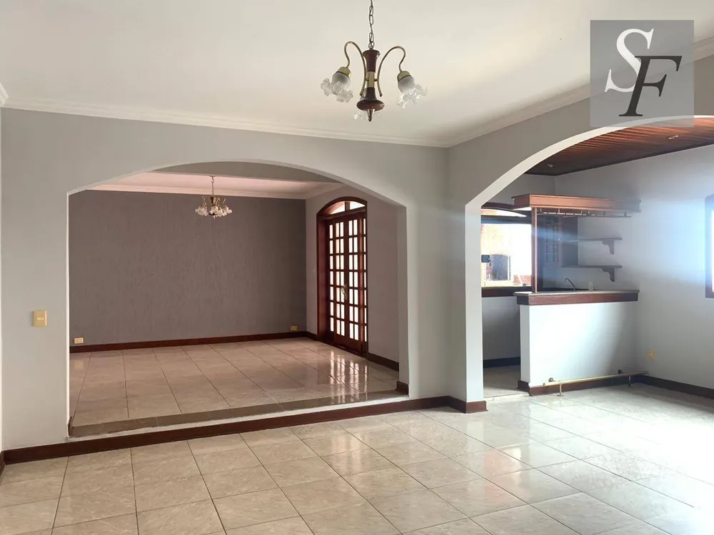 Sobrado, 3 quartos, 270 m² - Foto 2