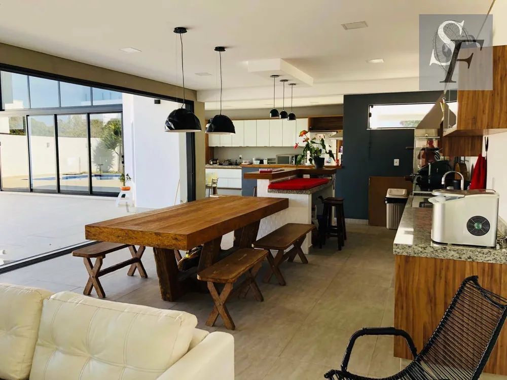 Sobrado, 4 quartos, 330 m² - Foto 2