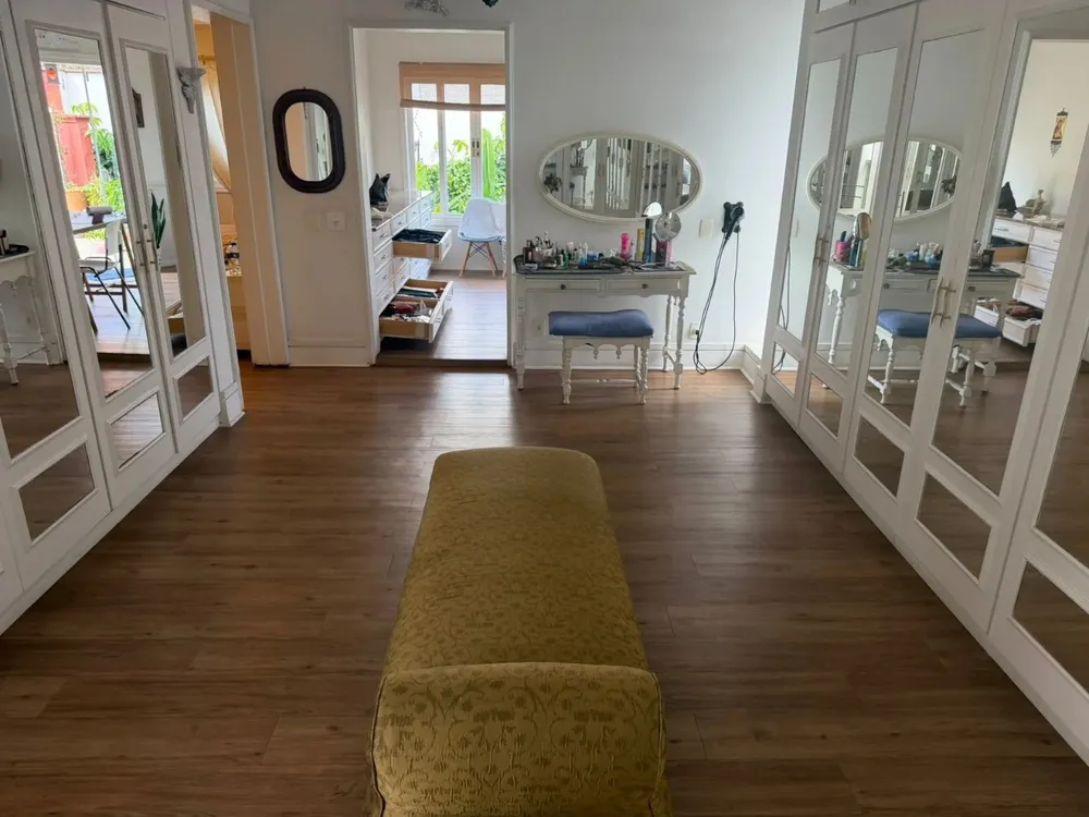 Casa, 4 quartos, 358 m² - Foto 1