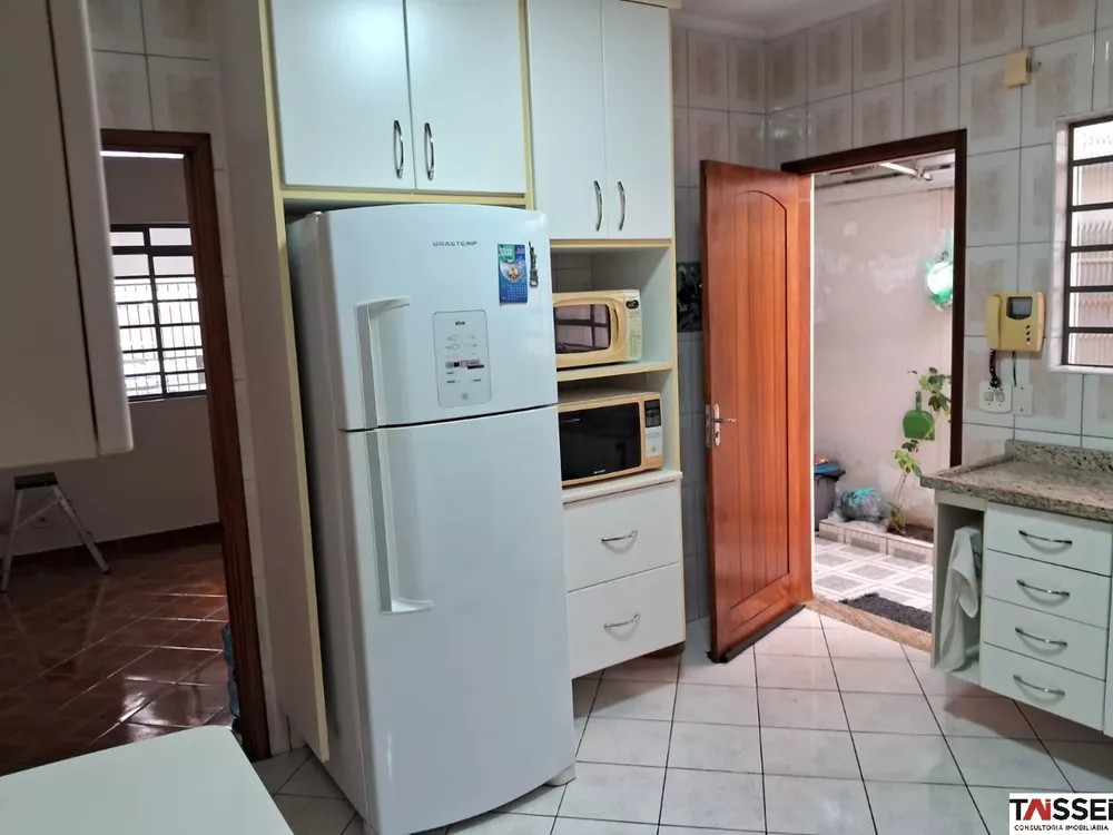 Casa à venda com 3 quartos, 103m² - Foto 8