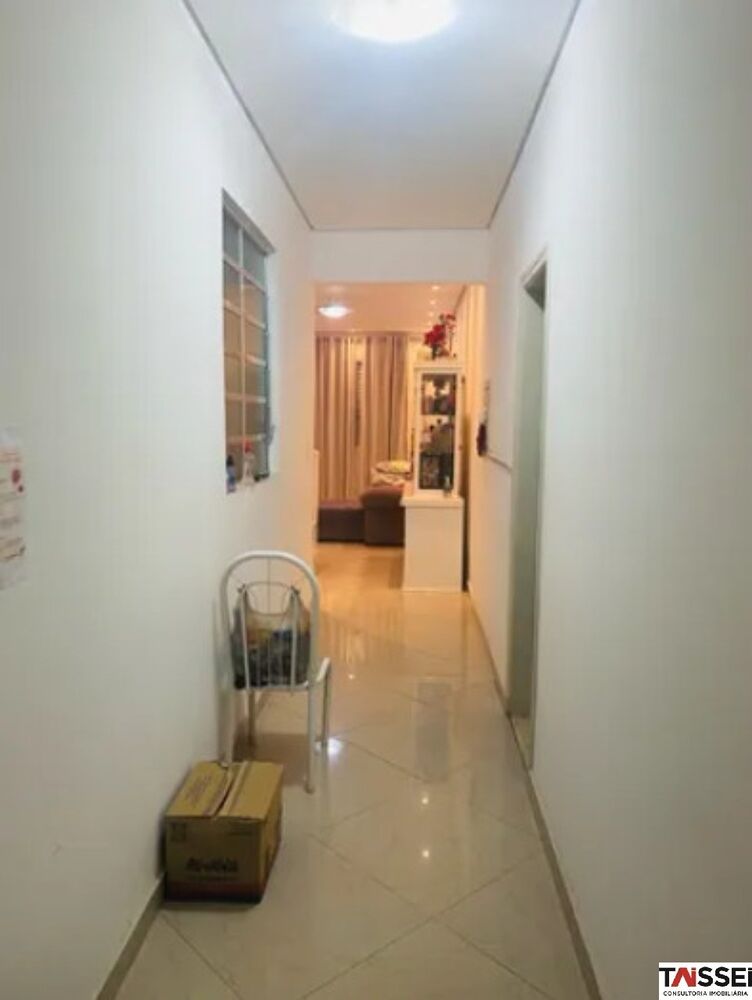 Apartamento à venda com 3 quartos, 113m² - Foto 3