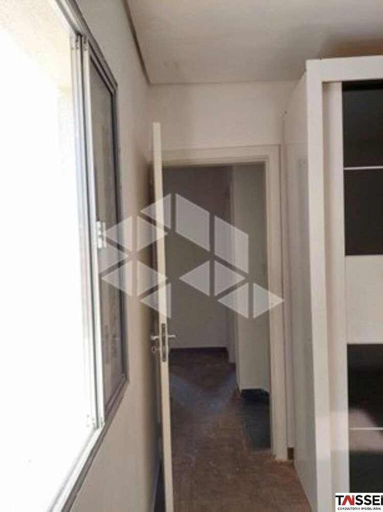 Casa à venda com 3 quartos, 90m² - Foto 3