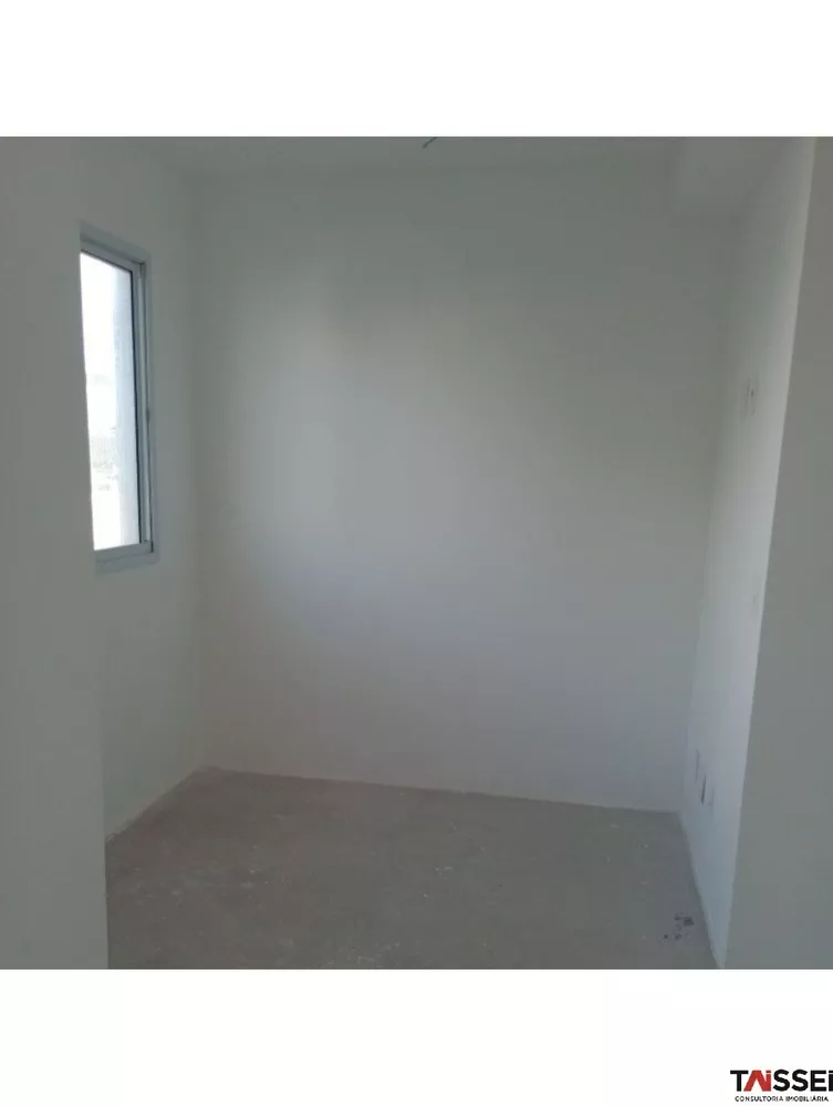 Apartamento à venda com 2 quartos, 37m² - Foto 4