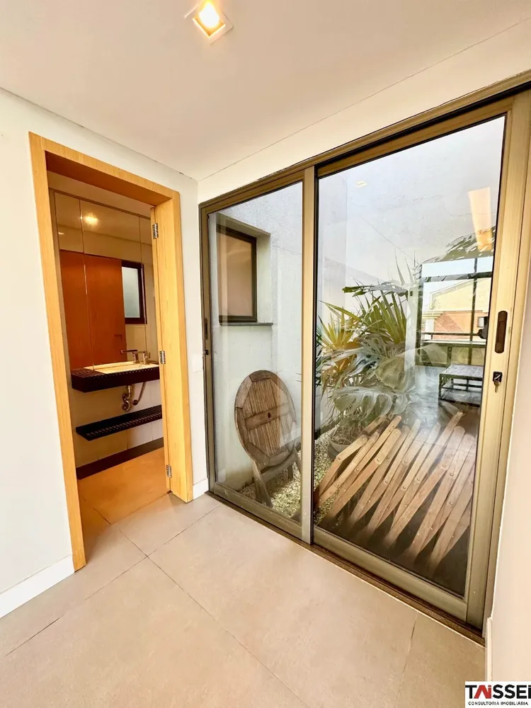 Cobertura, 3 quartos, 223 m² - Foto 3
