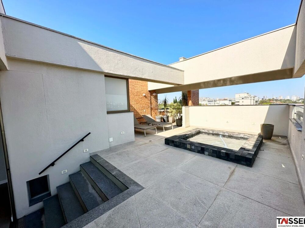Cobertura, 3 quartos, 223 m² - Foto 1