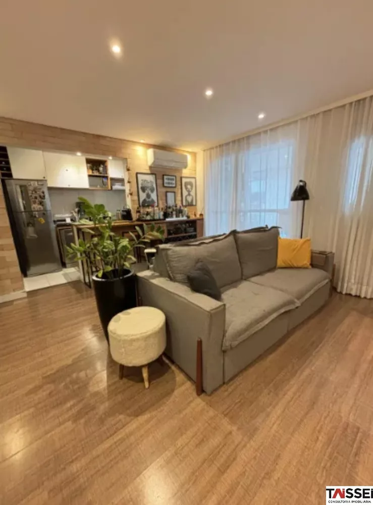 Apartamento à venda com 2 quartos, 75m² - Foto 1