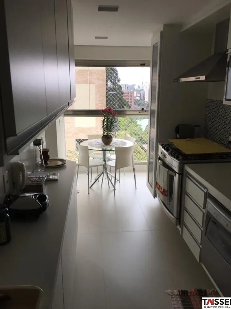Apartamento, 3 quartos, 140 m² - Foto 9