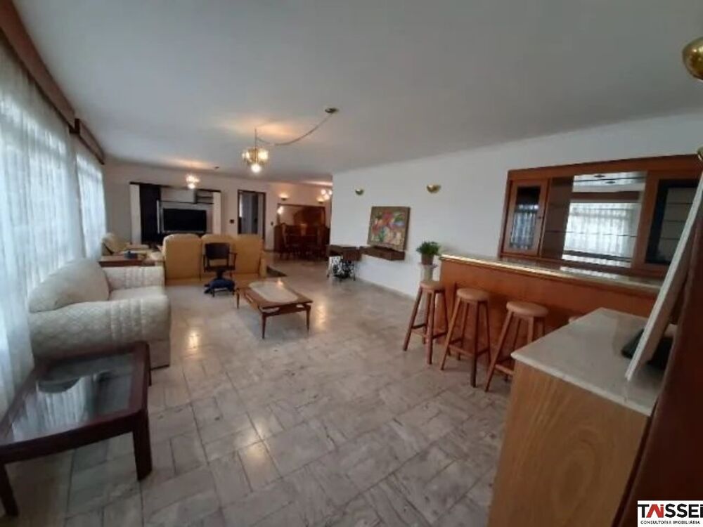 Apartamento, 3 quartos, 180 m² - Foto 1