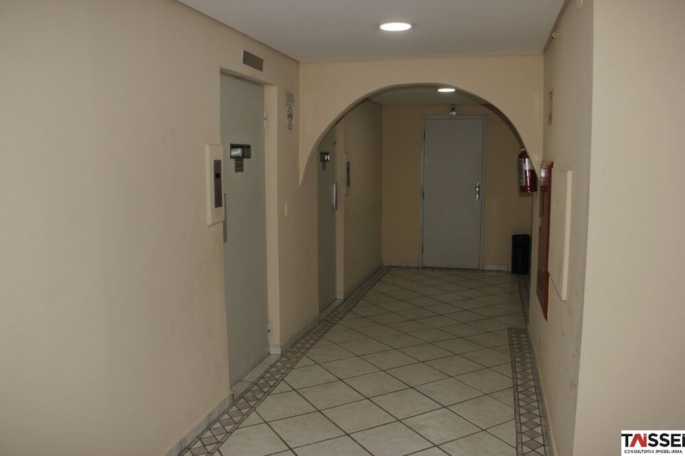 Apartamento à venda com 2 quartos, 80m² - Foto 4