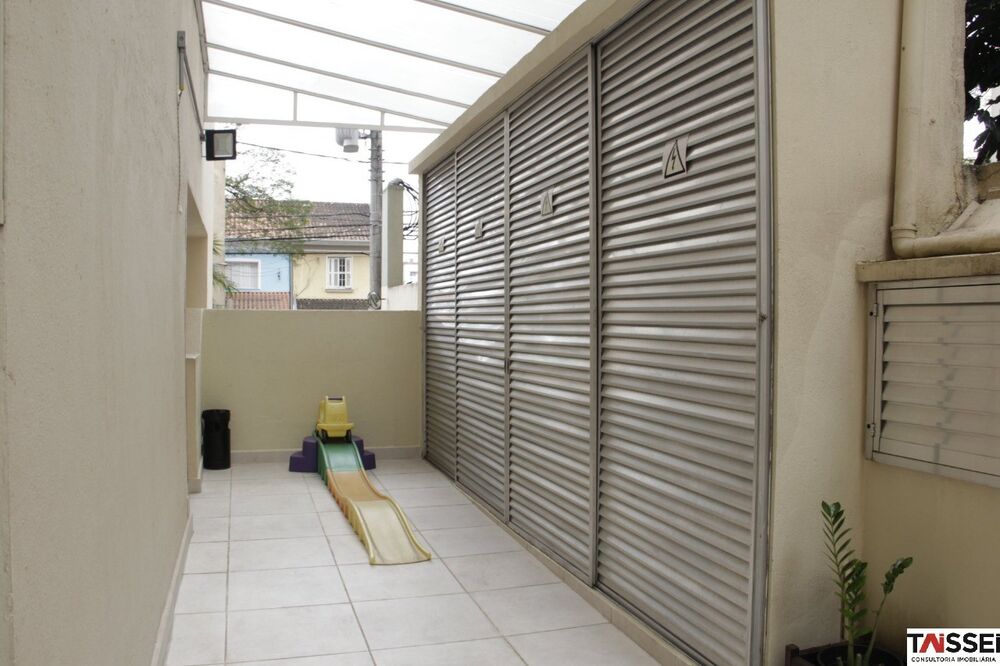 Apartamento à venda com 2 quartos, 80m² - Foto 2